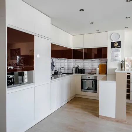Spacious 2bd Flat With Secure Free Parking * סופיה
